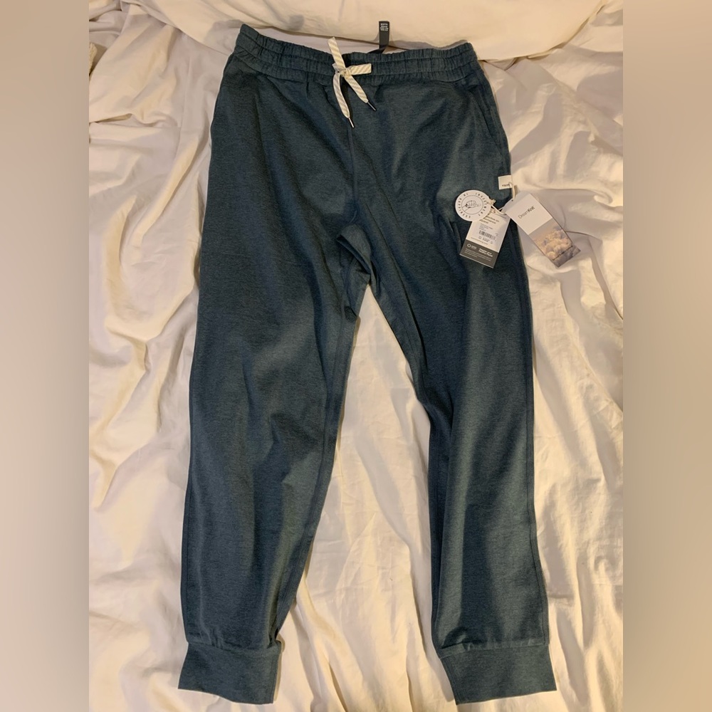 Brand new Vuori performance jogger!